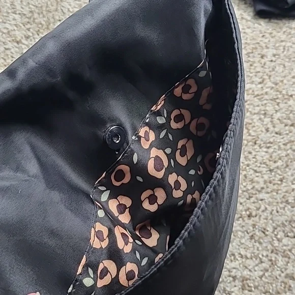 Hadaki Black Messenger Bag - Picture 4 of 7